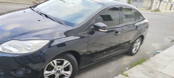 FORD FOCUS 2.0 SE SEDAN 16V FLEX 4P POWERSHIFT
